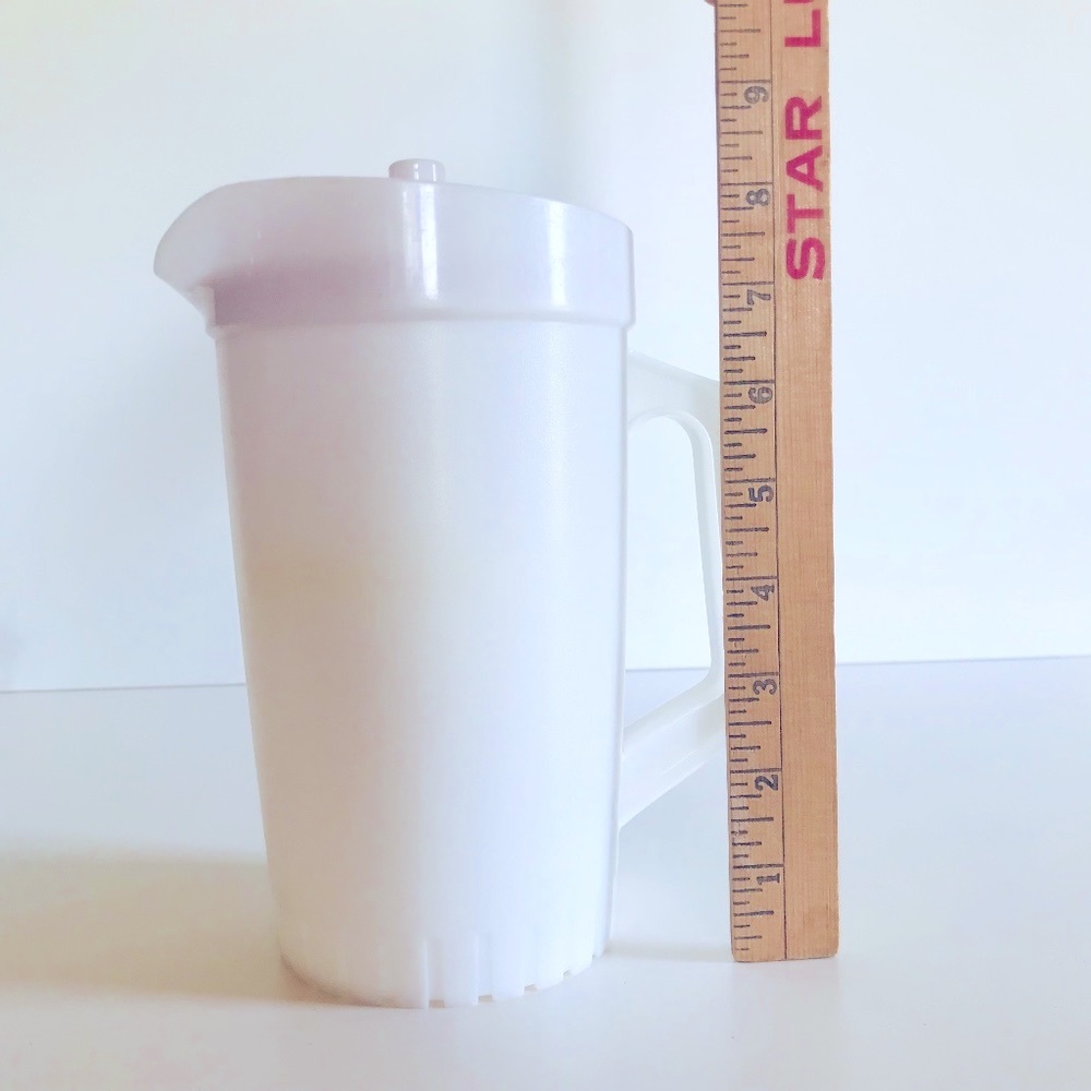 Vintage Tupperware Pitcher, Red and White Pitcher, 80s Tupperware - Picture 8 of 8